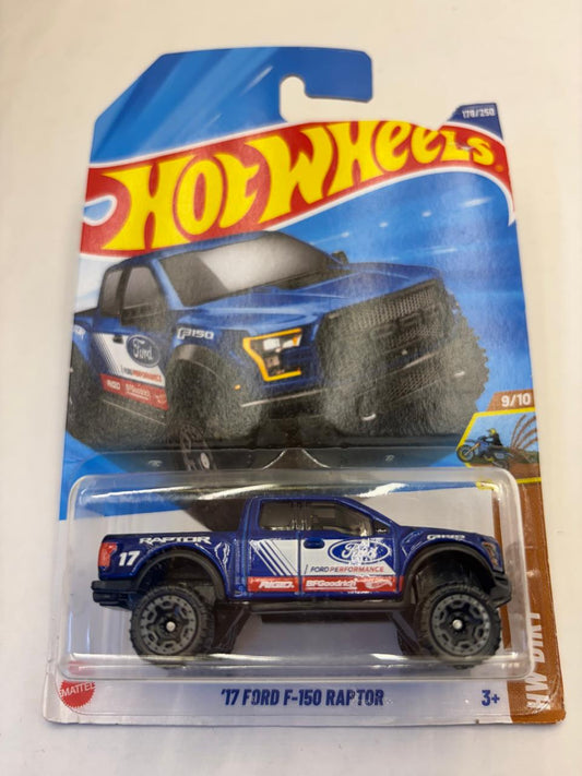 HotWheels 2015 HW Dirt – '17 Ford F-150 Raptor (Mainline)