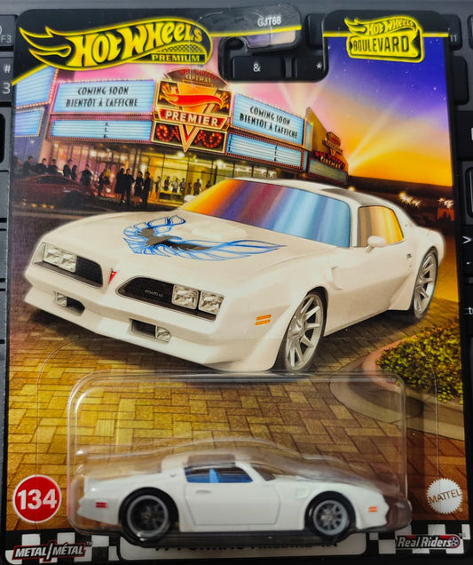 Hot Wheels Premium – ’77 Pontiac Firebird T/A