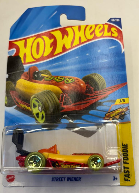 HotWheels 2017 Fast Foodie – Street Wiener (Mainline). Package front View