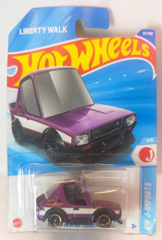 Hot Wheels – Nissan Skyline 2000GT-R LBWK (Tooned) toy car in packaging on a white background Front Pack