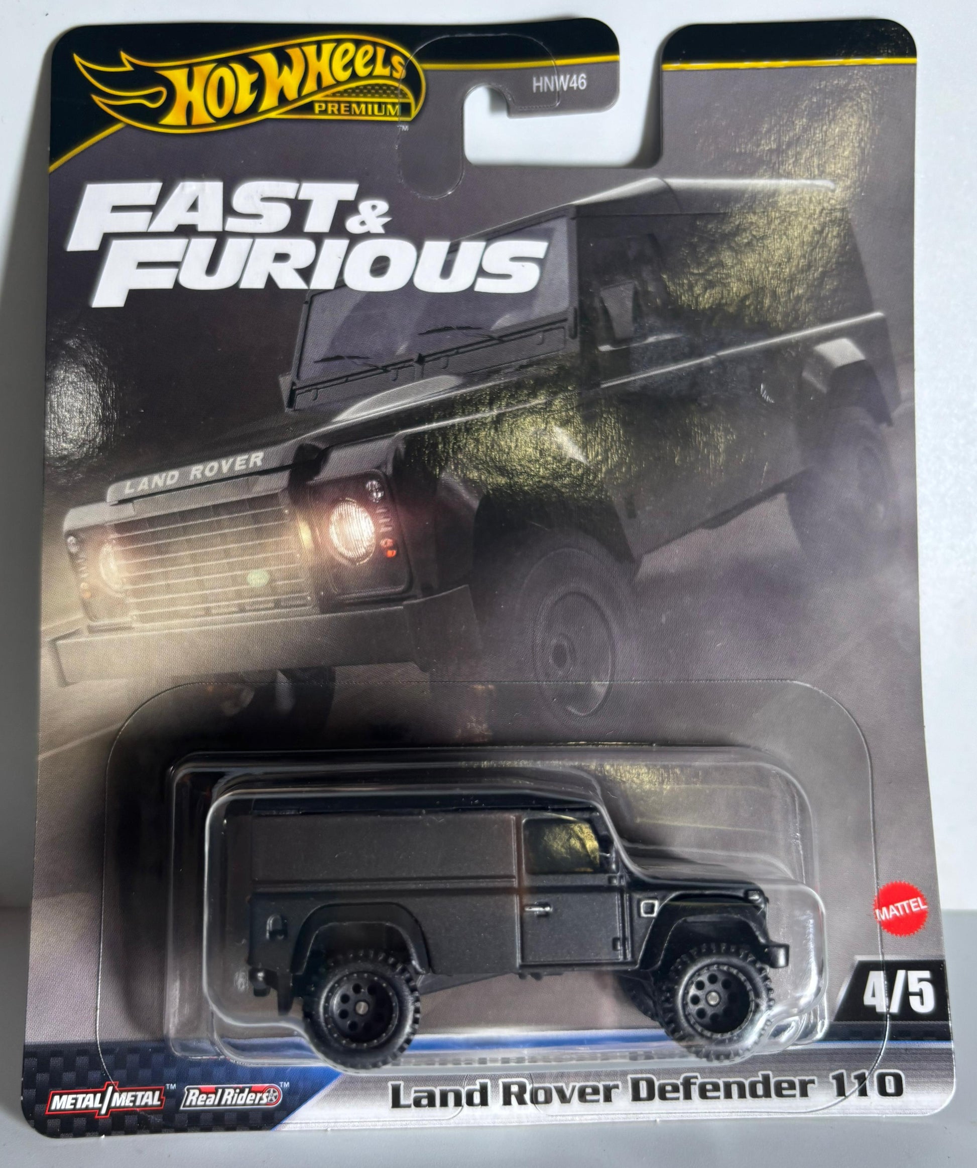 Hot Wheels Premium - Land Rover Defender 110 (Fast & Furious Front View